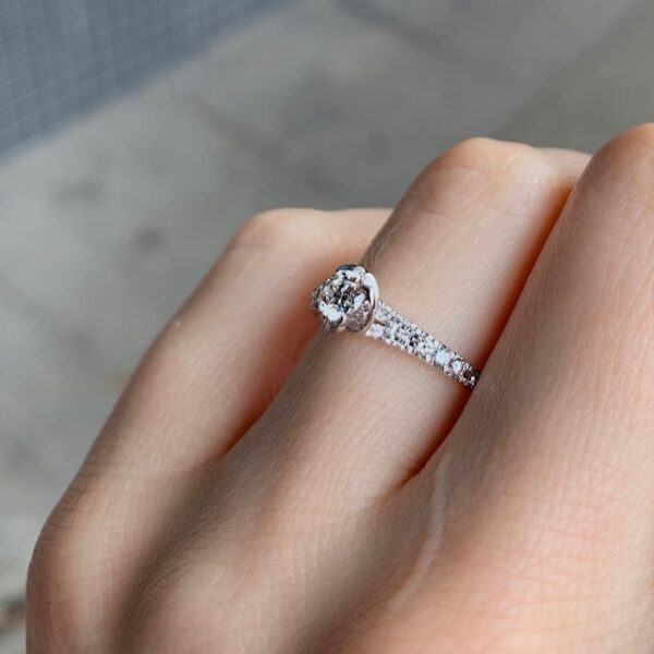 *PENDING SALE*Estate Gia Certified Canadian Diamond Engagement Ring - Image 4