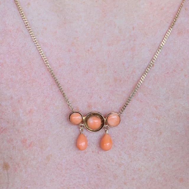 Antique Coral Necklace Olympic Jewelry Open For Walkins