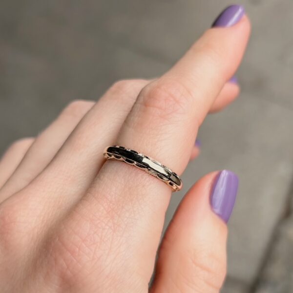 Vintage Inspired Etched Polished Band - Image 2