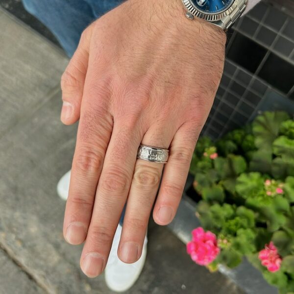 Estate Platinum Hammered Band - Image 2