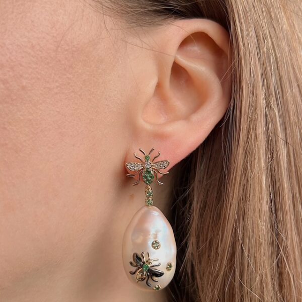 18k Bee Motif Emerald & Pearl Dangle Earrings