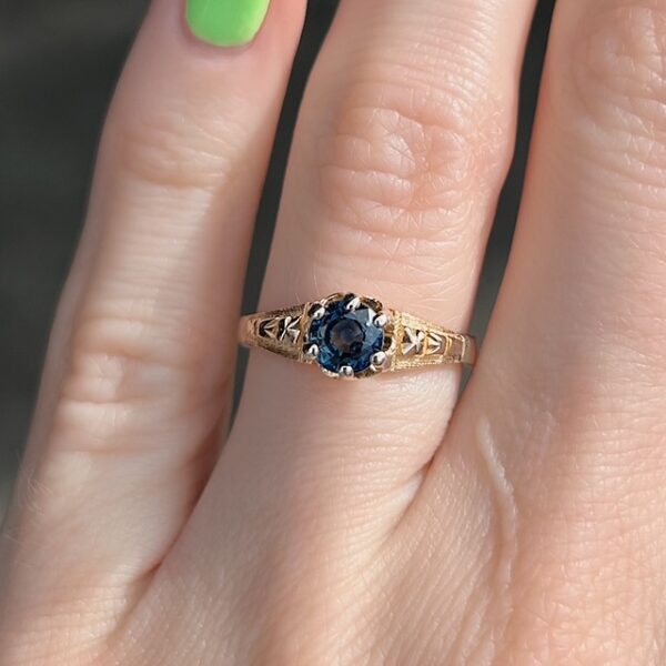 Antique 18k Gold Sapphire Ring - Image 2