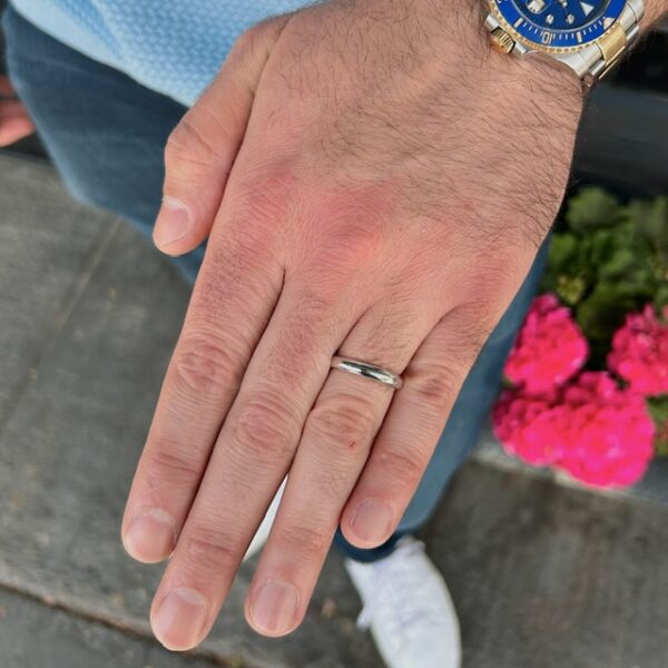 Estate 14k 4mm Band - Image 2