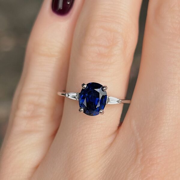 Recycled GIA Certified Sapphire & Diamond 3 Stone Ring - Image 3