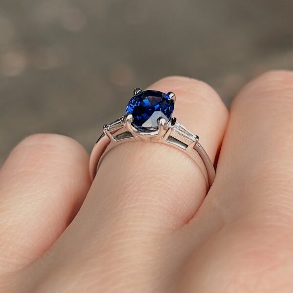 Recycled GIA Certified Sapphire & Diamond 3 Stone Ring - Image 4