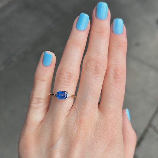 Recycled East/West Sapphire Diamond Ring - Image 4