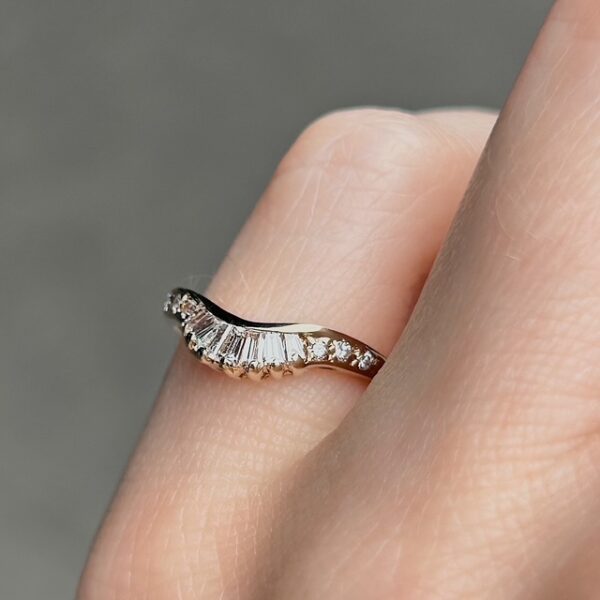 Estate Diamond Contour Band - Image 3