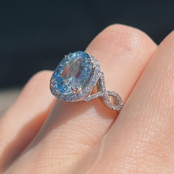 Estate GIA Certified NoHeat Srilanka Sapphire & Diamond Ring - Image 5
