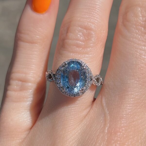 Estate GIA Certified NoHeat Srilanka Sapphire & Diamond Ring - Image 3