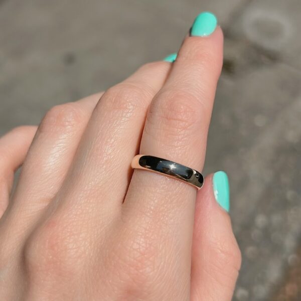 Estate 4mm Gold Band - Image 2