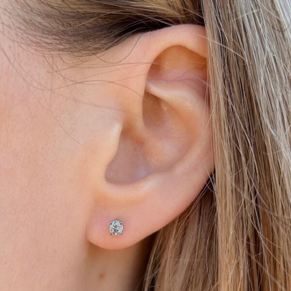 Estate .30ctw Diamond Stud Earrings - Image 2