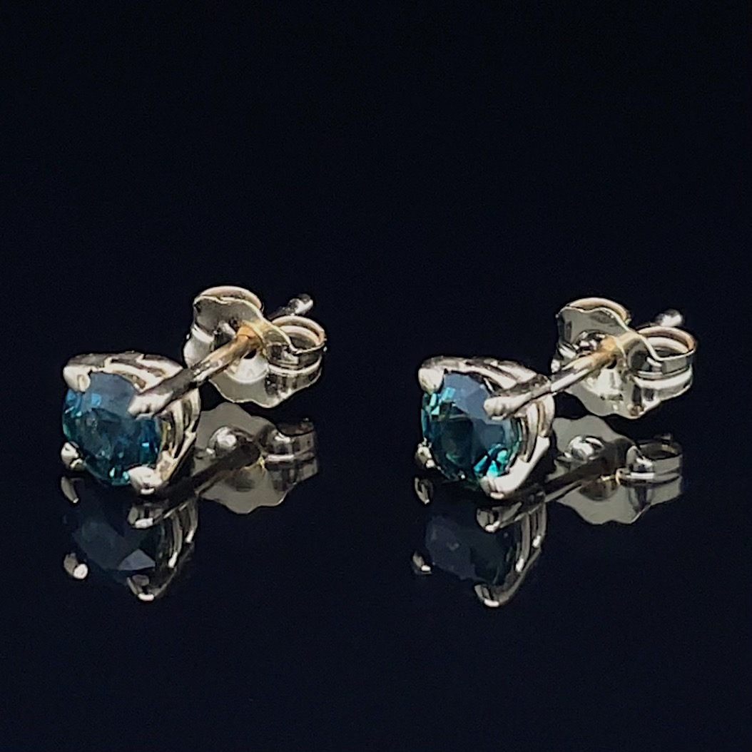 Estate .77ct Round Sapphire Studs