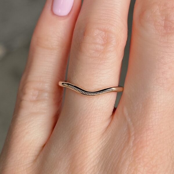 Vintage Inspired Milgrain Contour Band - Image 3