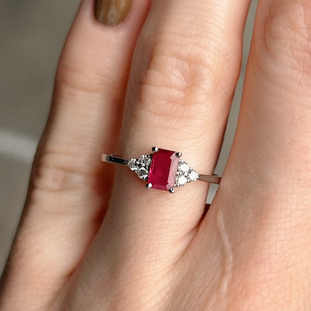 18k Ruby & Diamond Ring - Image 3