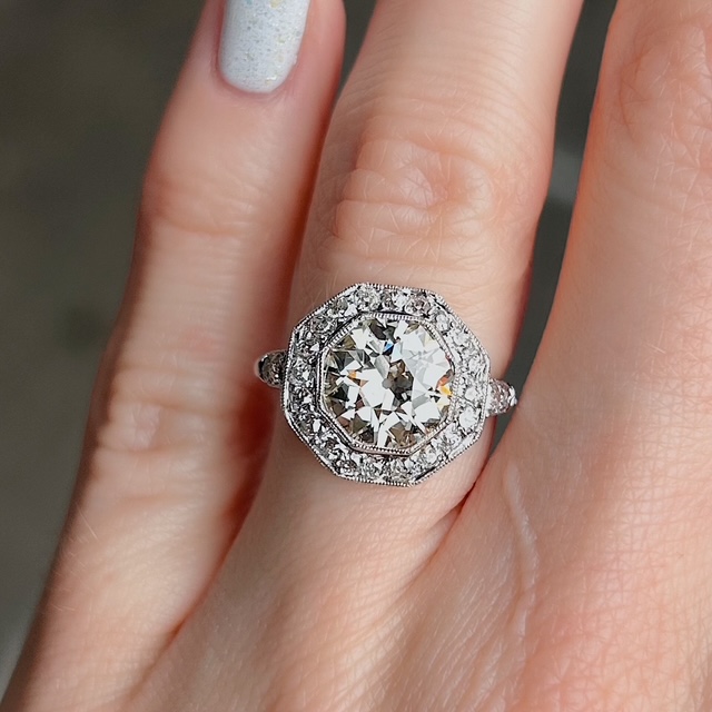 Art Deco 2.69ct GIA Certified Diamond Ring - Image 4