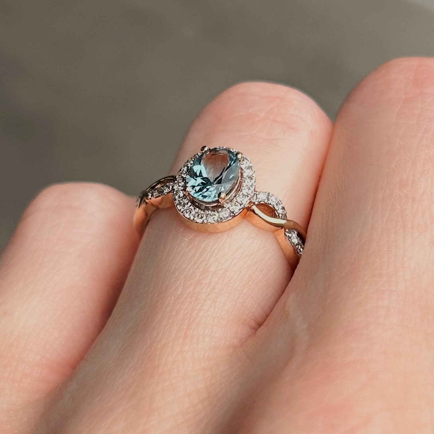 18k Aquamarine & Diamond Ring - Image 4