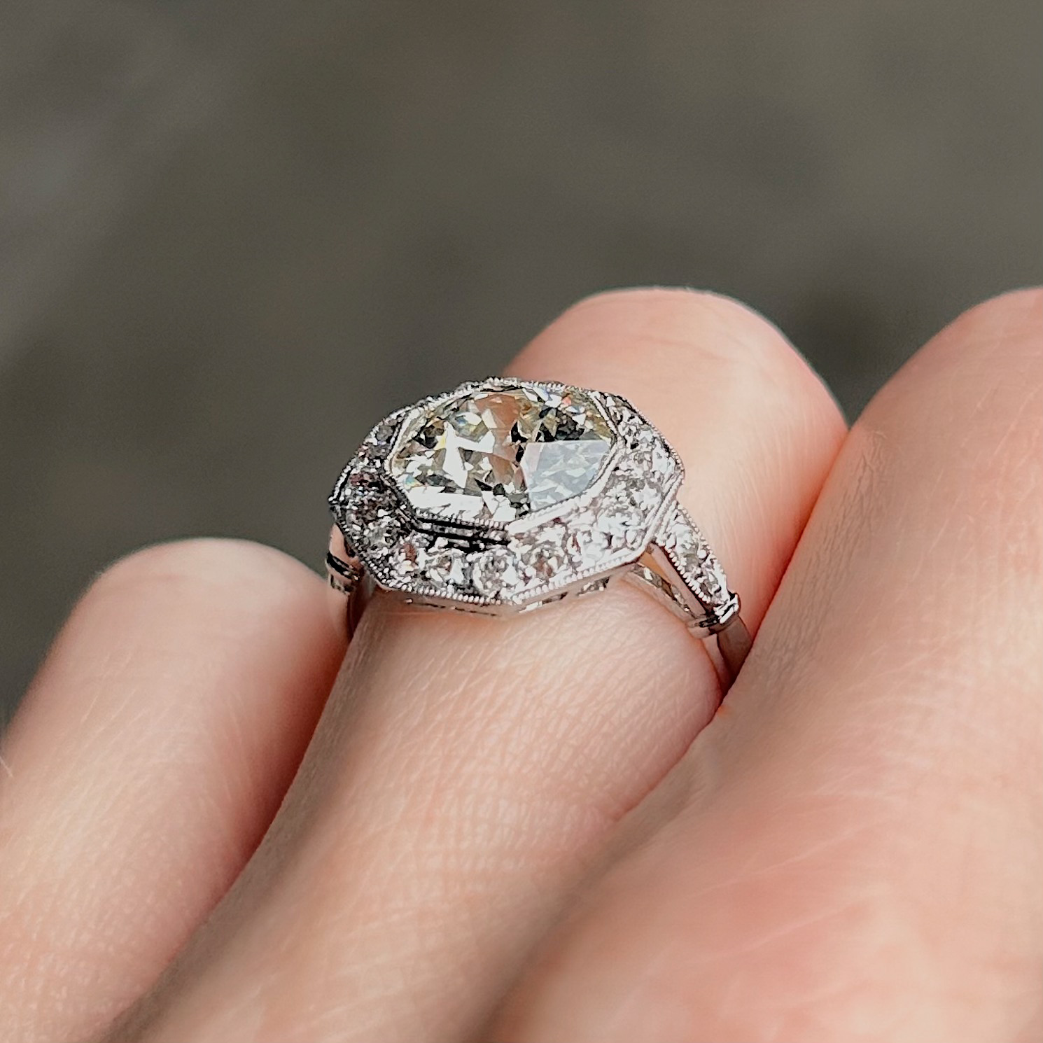 Art Deco 2.69ct GIA Certified Diamond Ring - Image 5