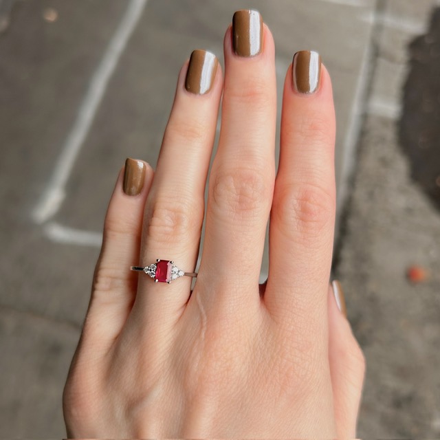 18k Ruby & Diamond Ring - Image 2