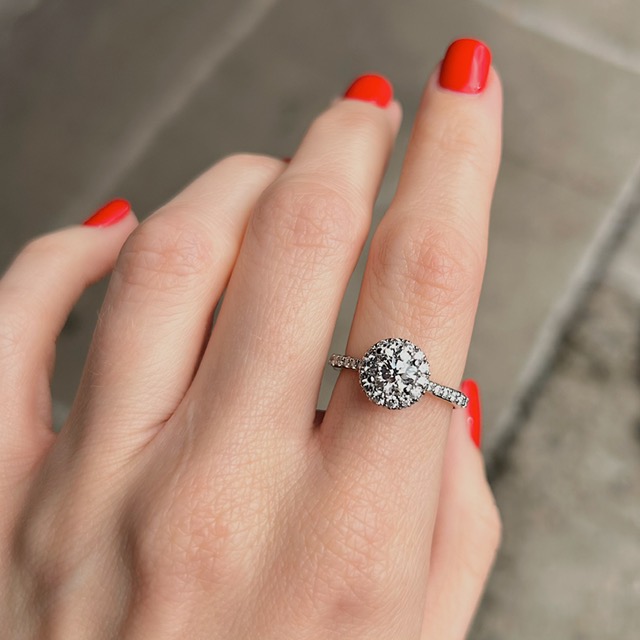 Estate GIA Certified 1ct Diamond Ring - Image 3