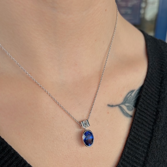 Estate Tanzanite & Diamond Bezel Pendant - Image 2