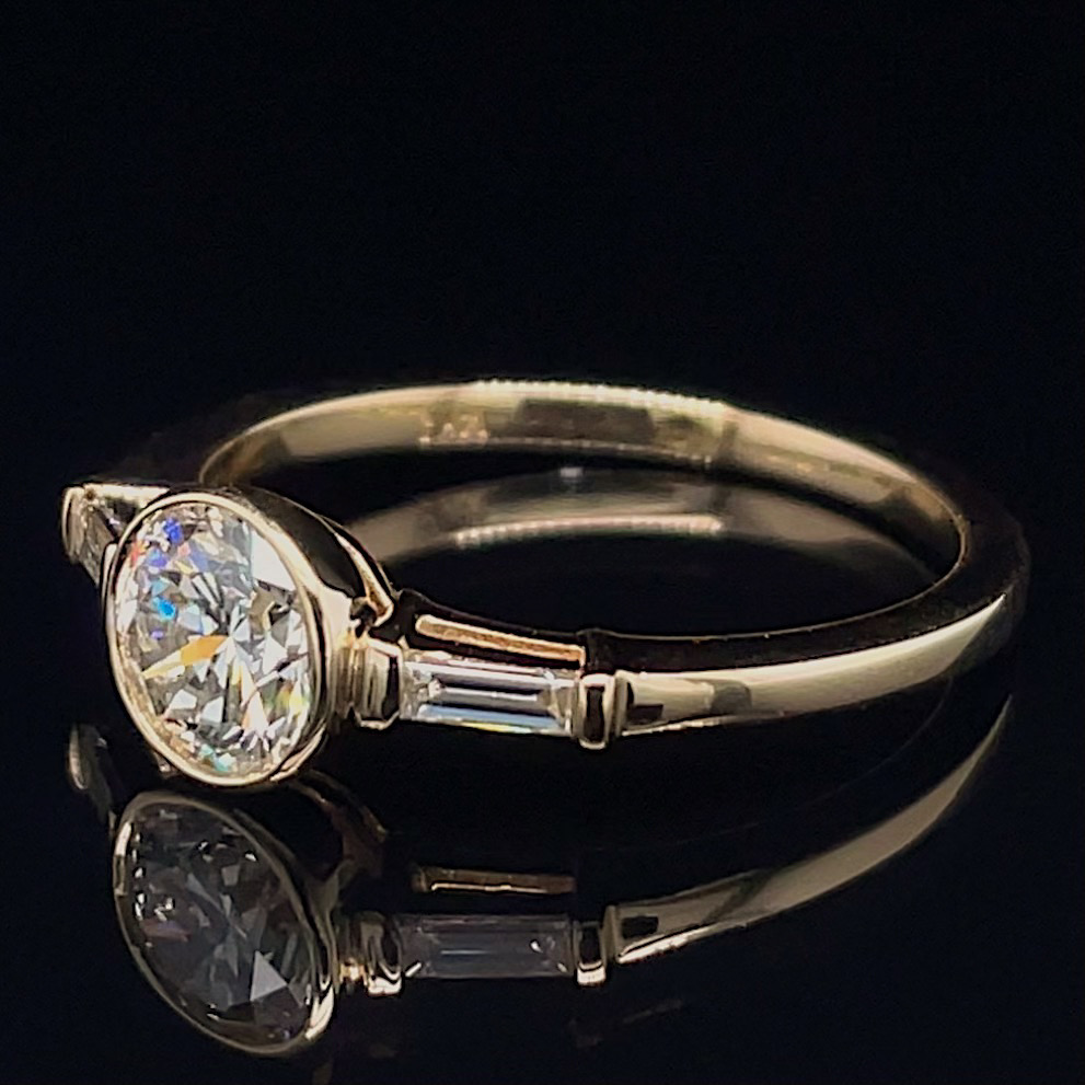 Estate .72ct Canadian Diamond Ring - Image 2