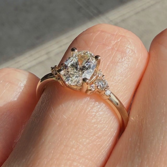 Recycled 1ct Oval Diamond Accented Ring - Image 4